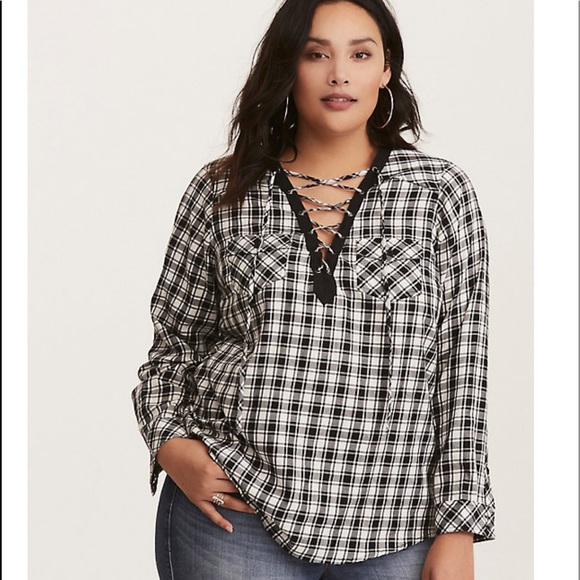 ❌SOLD❌ PLAID FLANNEL LACE UP SHIRT - Picture 1 of 6
